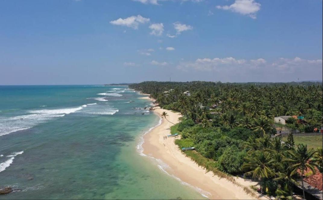 Blue Corals Beach Bungalow Matara Exterior photo