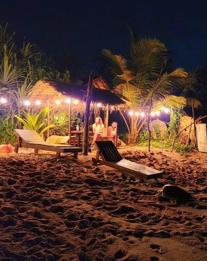 Blue Corals Beach Bungalow Matara Exterior photo