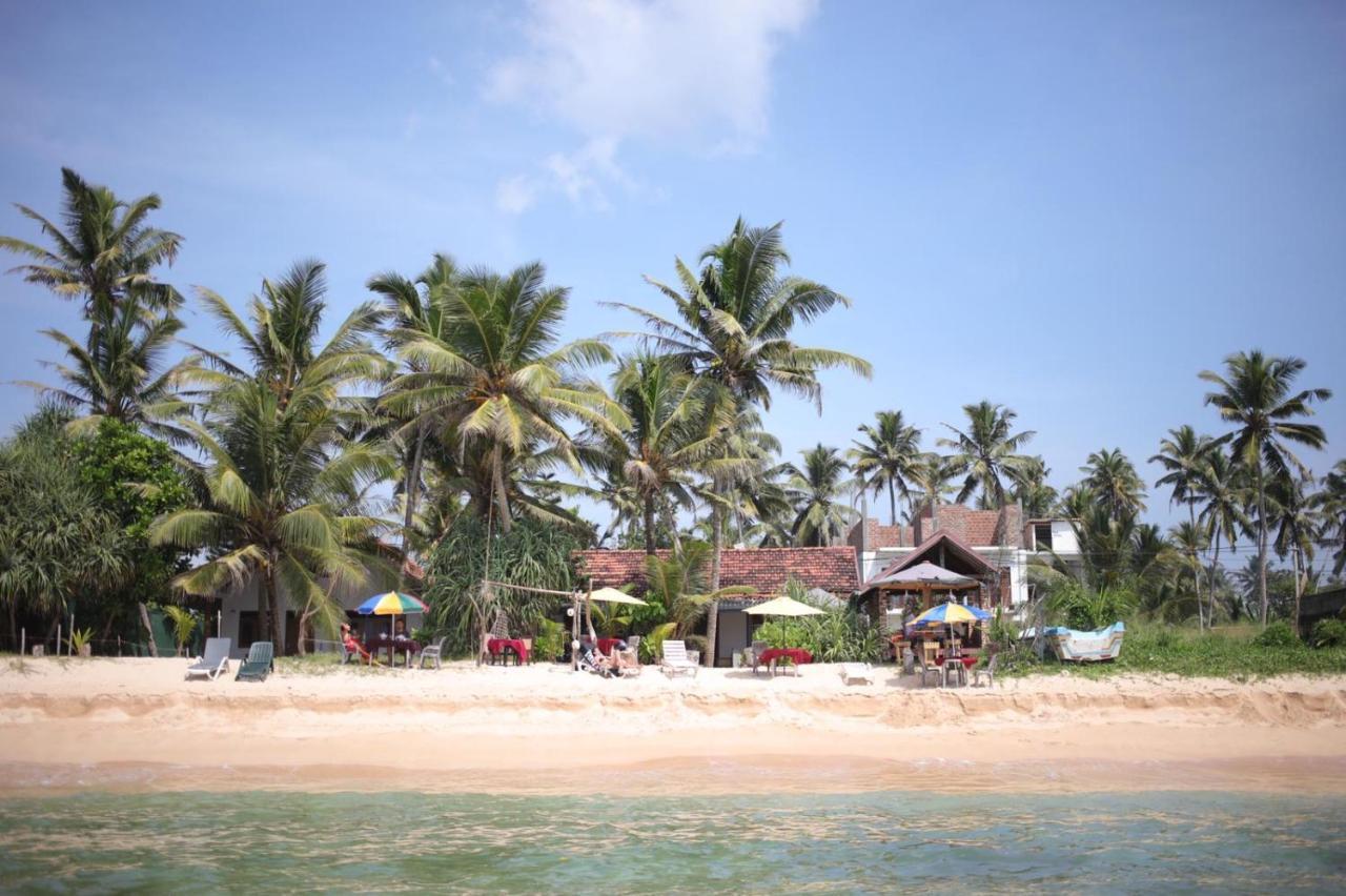 Blue Corals Beach Bungalow Matara Exterior photo